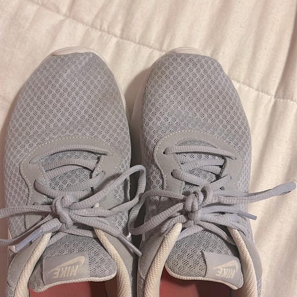 Size Women’s 11 Nike Grey Tennis Shoes - Picture 3 of 4